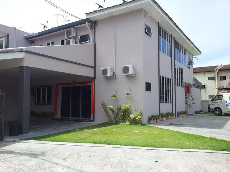Bercham Vacation House Ipoh Bagian luar foto